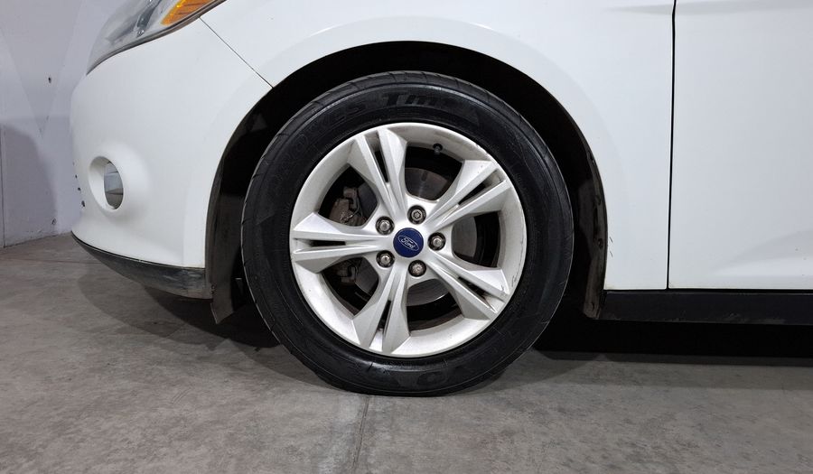 Ford Focus 2.0 SE AT Sedan 2014