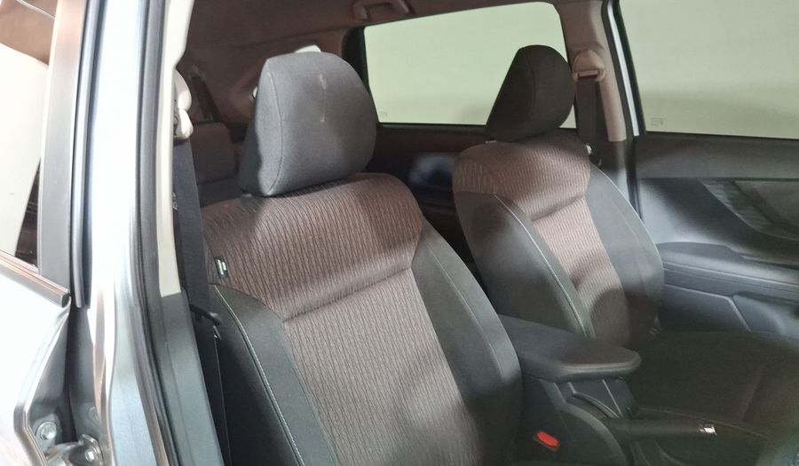 Toyota Avanza 1.5 XLE CVT Minivan 2023