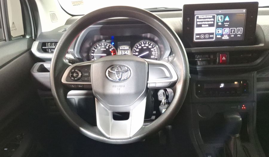 Toyota Avanza 1.5 XLE CVT Minivan 2023