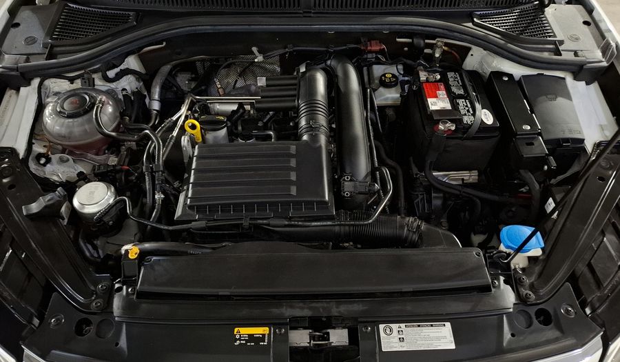 Volkswagen Jetta 1.4 TRENDLINE AUTO Sedan 2019