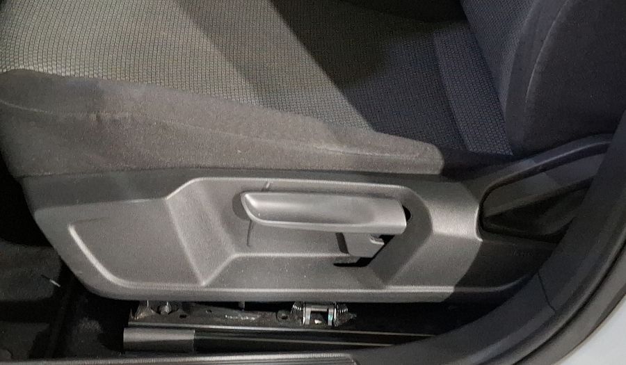 Volkswagen Jetta 1.4 TRENDLINE AUTO Sedan 2019