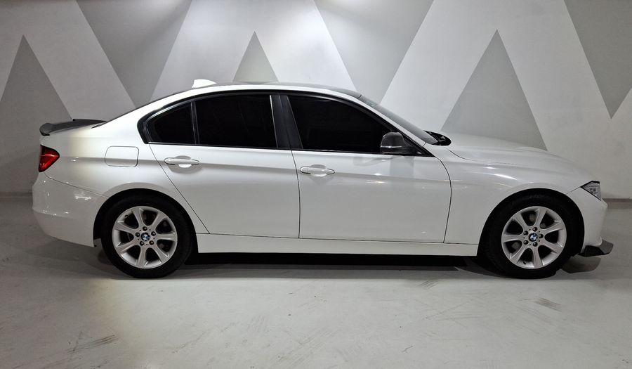 Bmw Serie 3 2.0 320IA Sedan 2015
