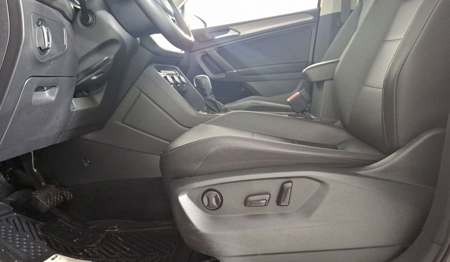 Volkswagen Tiguan 1.4 COMFORTLINE 3 FILA DCT Suv 2020