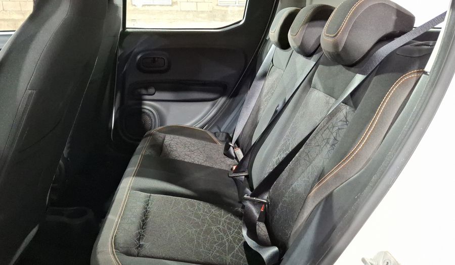 Fiat Mobi 1.0 TREKKING Hatchback 2023