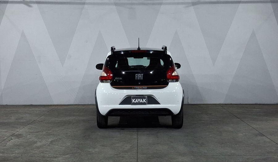 Fiat Mobi 1.0 TREKKING Hatchback 2023