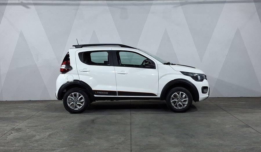 Fiat Mobi 1.0 TREKKING Hatchback 2023