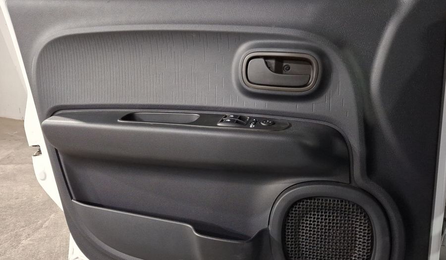 Fiat Mobi 1.0 TREKKING Hatchback 2023