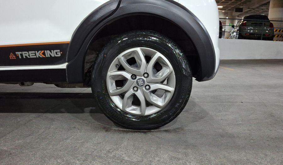 Fiat Mobi 1.0 TREKKING Hatchback 2023