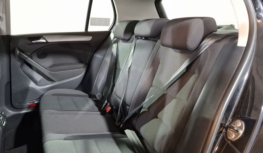 Volkswagen Golf 1.4 TURBO MT Hatchback 2013