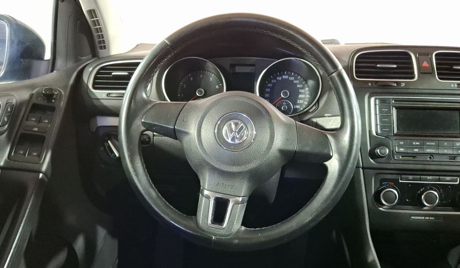 Volkswagen Golf 1.4 TURBO MT Hatchback 2013