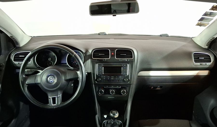 Volkswagen Golf 1.4 TURBO MT Hatchback 2013