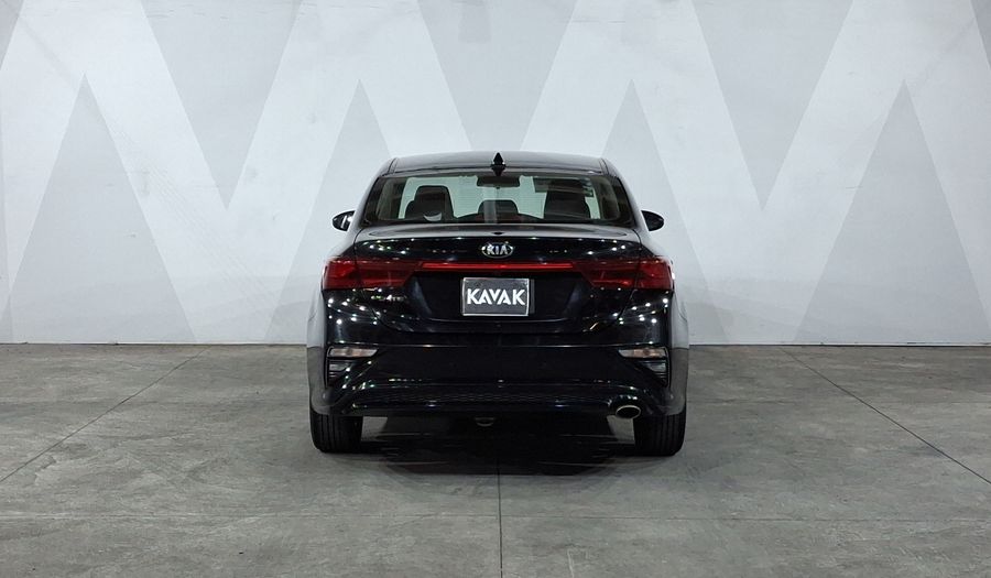 Kia Forte 2.0 EX IVT Sedan 2021