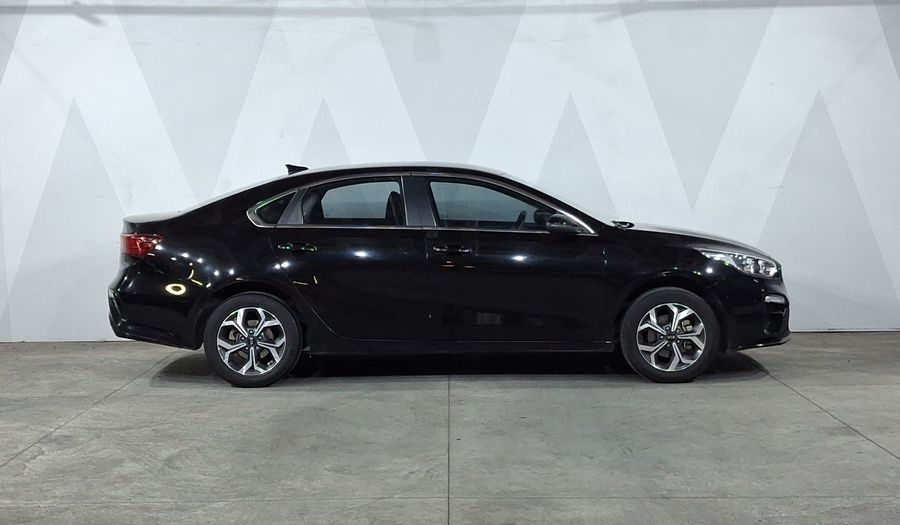 Kia Forte 2.0 EX IVT Sedan 2021