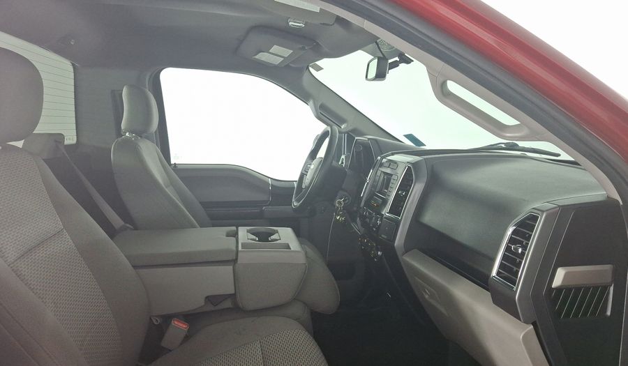 Ford Lobo 5.0 LOBO XLT REGULAR CAB 4X2 TA Pickup 2016