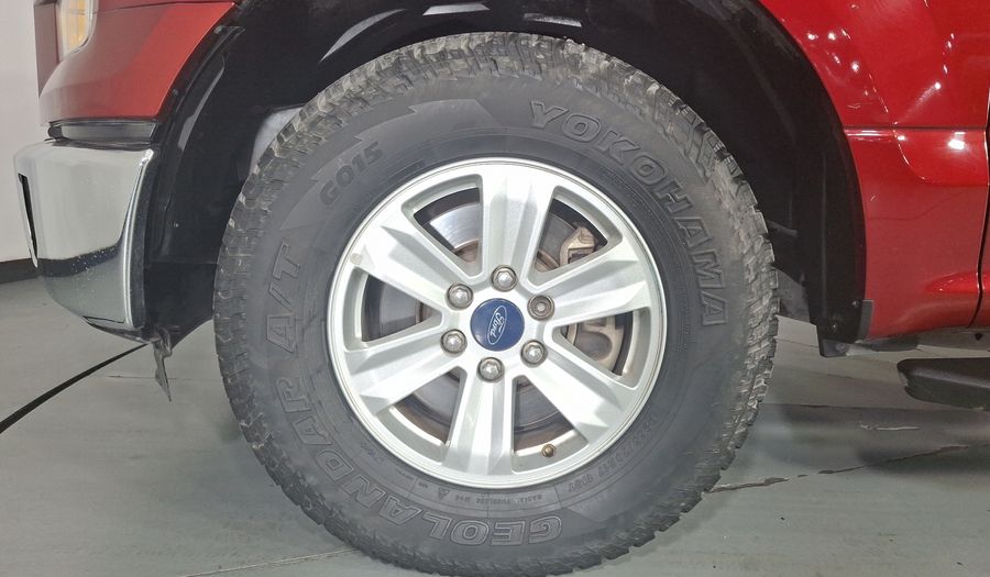 Ford Lobo 5.0 LOBO XLT REGULAR CAB 4X2 TA Pickup 2016