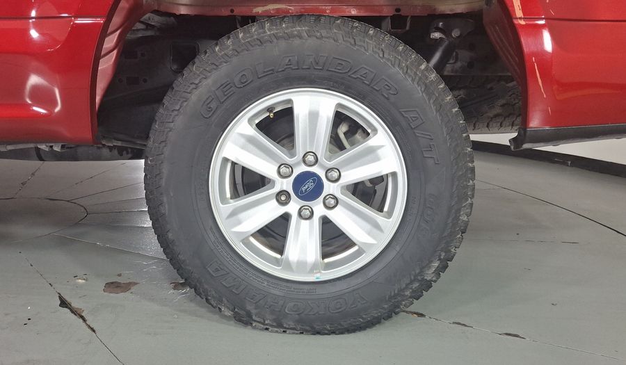 Ford Lobo 5.0 LOBO XLT REGULAR CAB 4X2 TA Pickup 2016