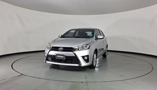 Toyota • Yaris