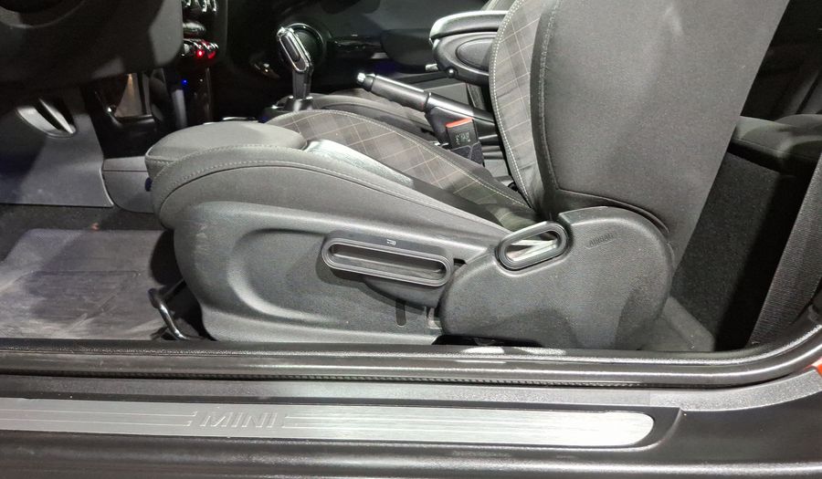 Mini Cooper 1.5 COOPER CHILI DCT Hatchback 2019