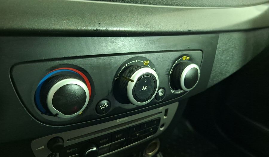 Renault Fluence 1.6 EXPRESSION Sedan 2016