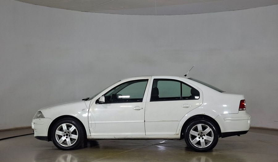 Volkswagen Bora 2.0 TRENDLINE SKY Sedan 2011