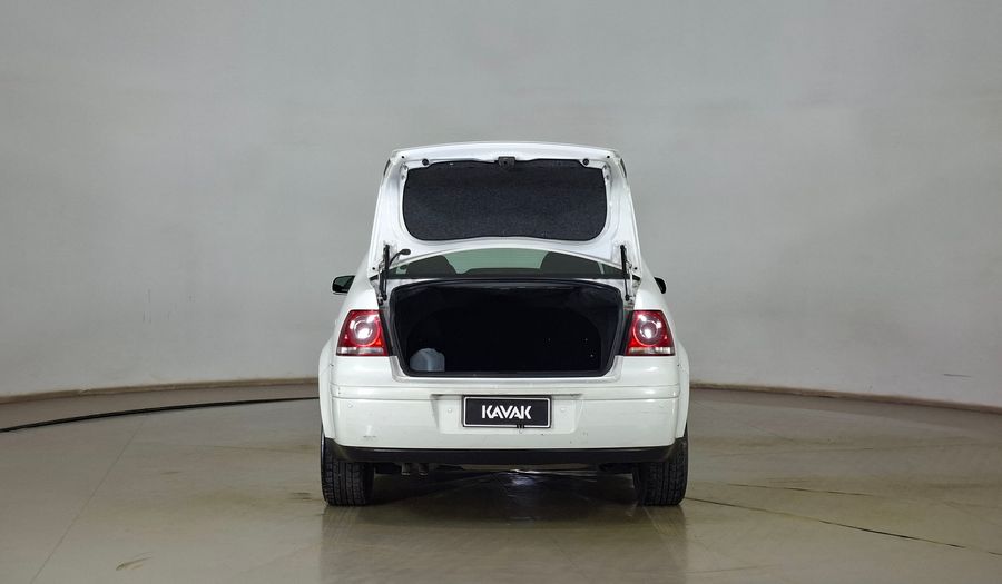 Volkswagen Bora 2.0 TRENDLINE SKY Sedan 2011