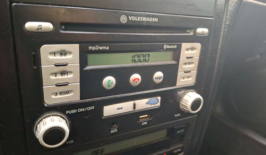 Volkswagen Bora 2.0 TRENDLINE SKY Sedan 2011