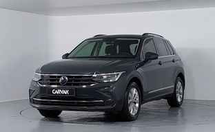 Volkswagen • Tiguan