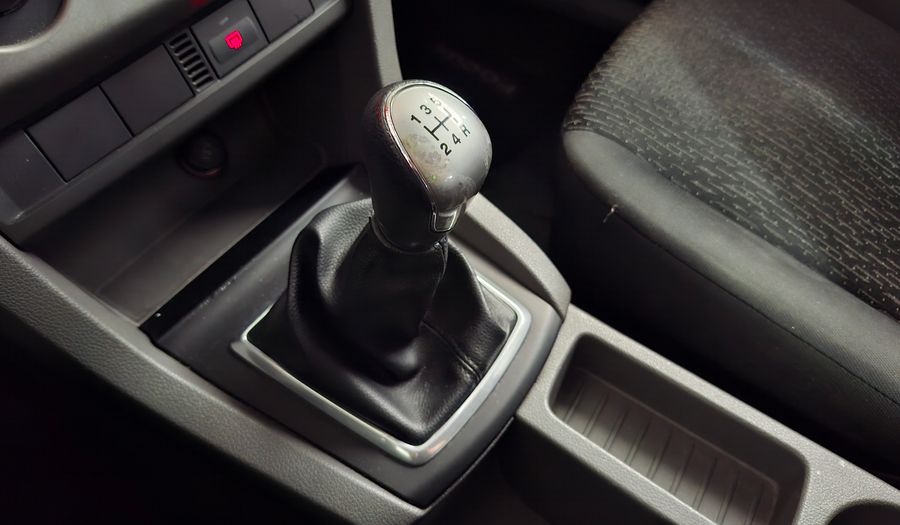 Ford Focus Ii 1.6 STYLE Hatchback 2012