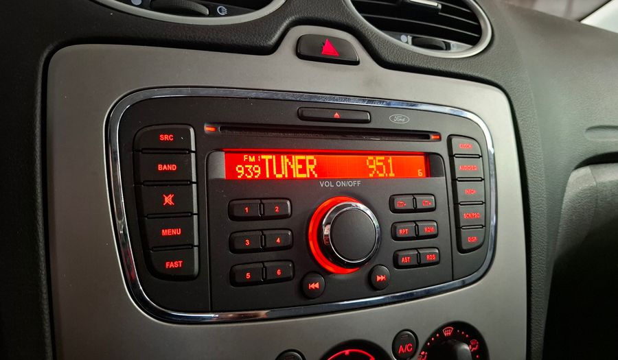 Ford Focus Ii 1.6 STYLE Hatchback 2012