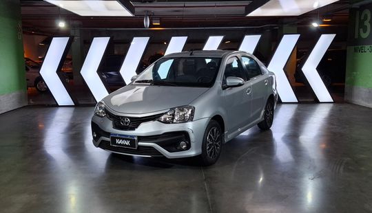Toyota • Etios