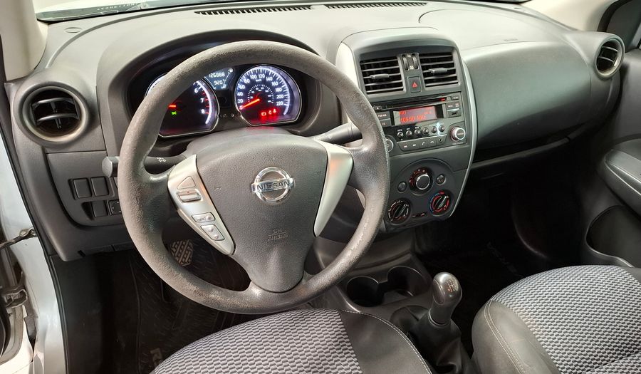 Nissan Versa 1.6 SENSE Sedan 2017
