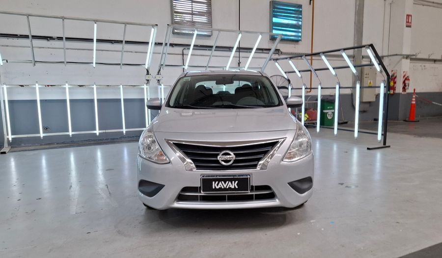 Nissan Versa 1.6 SENSE Sedan 2017