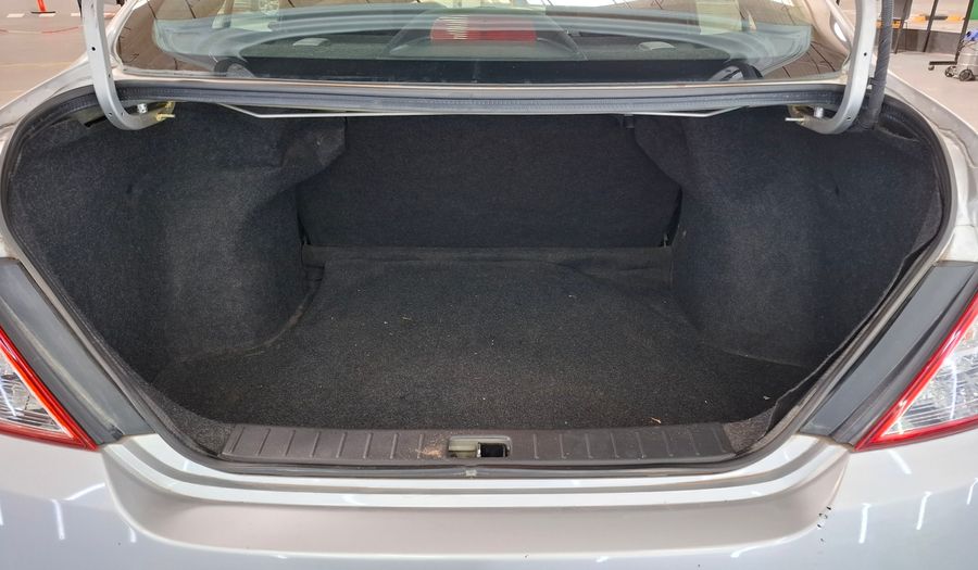 Nissan Versa 1.6 SENSE Sedan 2017