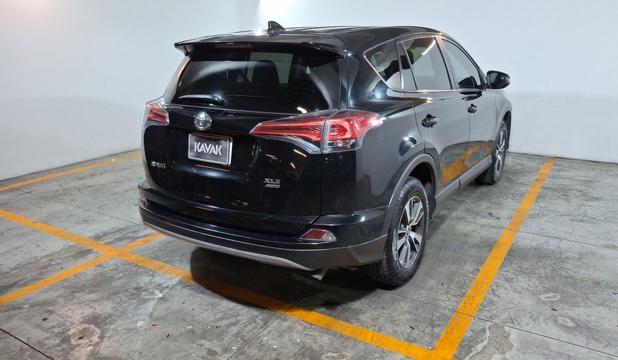 Toyota Rav4 2.5 XLE AWD AT Suv 2017