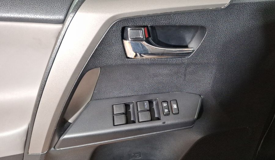 Toyota Rav4 2.5 XLE AWD AT Suv 2017