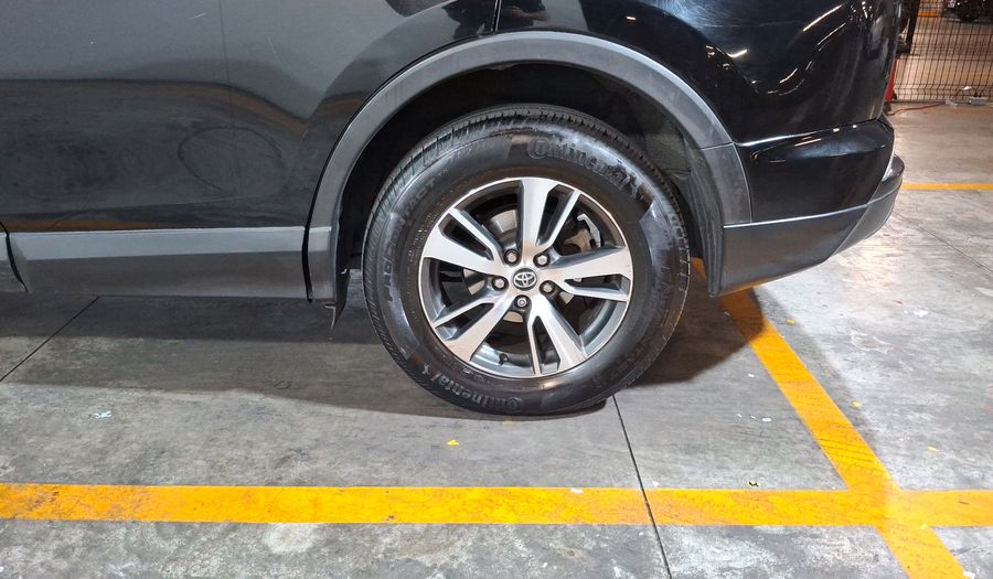 Toyota Rav4 2.5 XLE AWD AT Suv 2017