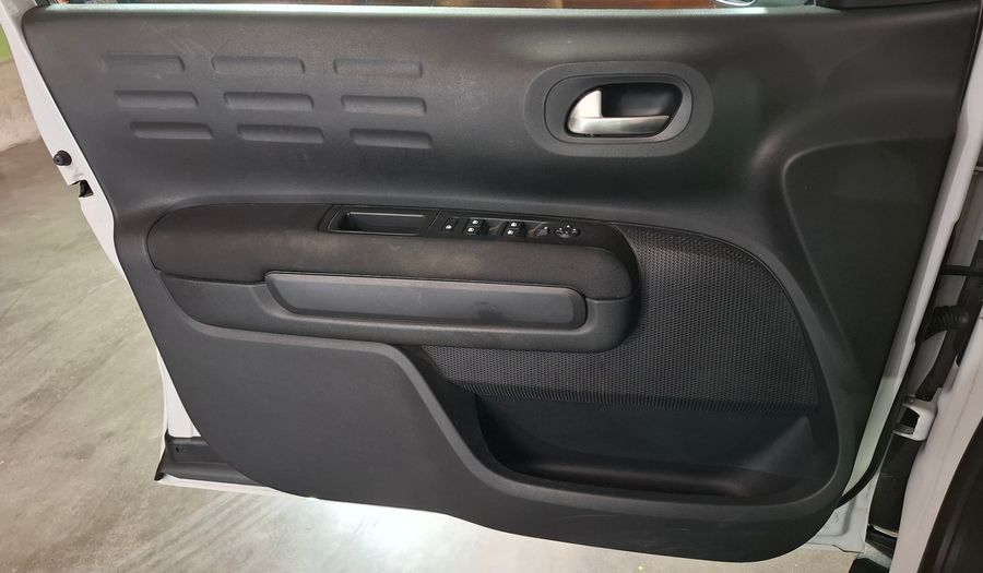 Citroen C4 Cactus 1.6 THP 165 SHINE AUTO Hatchback 2021