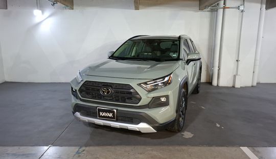 Toyota • RAV4