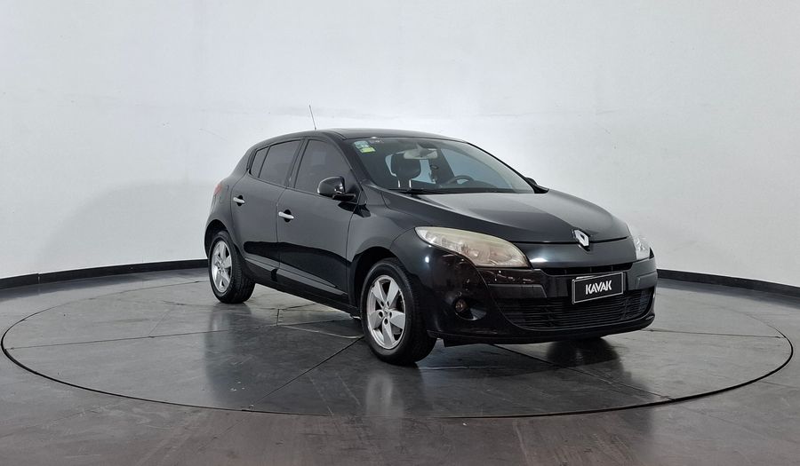 Renault Megane 2.0 MEGANE III PRIVILEGE Hatchback 2011
