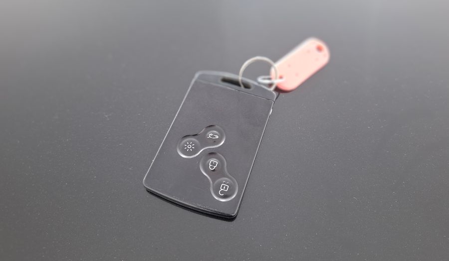 Renault Megane 2.0 MEGANE III PRIVILEGE Hatchback 2011