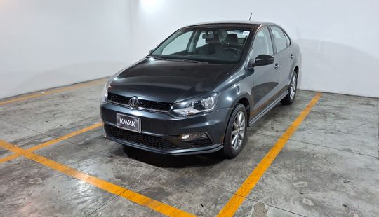 Volkswagen • Vento