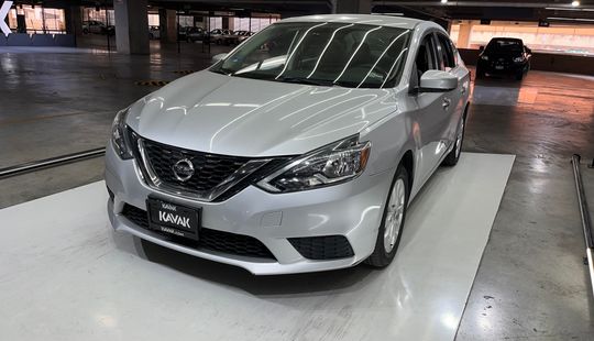 Nissan • Sentra