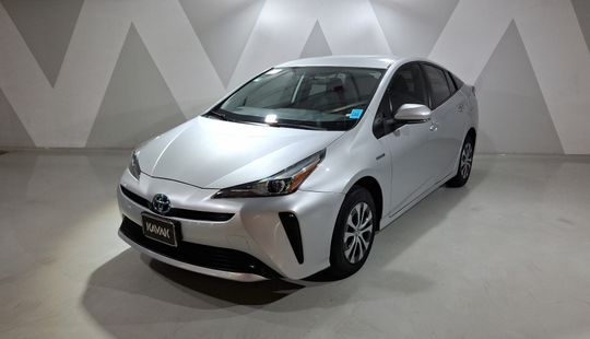 Toyota • Prius