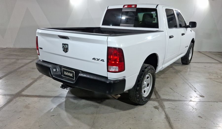 Ram 1500 3.6 CREW CAB SLT TRABAJO 4X2 V6 8 AUTO Pickup 2020