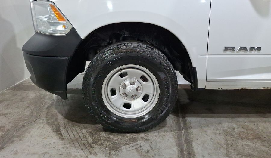 Ram 1500 3.6 CREW CAB SLT TRABAJO 4X2 V6 8 AUTO Pickup 2020