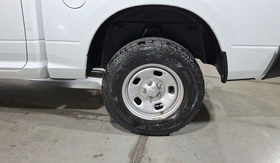 Ram 1500 3.6 CREW CAB SLT TRABAJO 4X2 V6 8 AUTO Pickup 2020