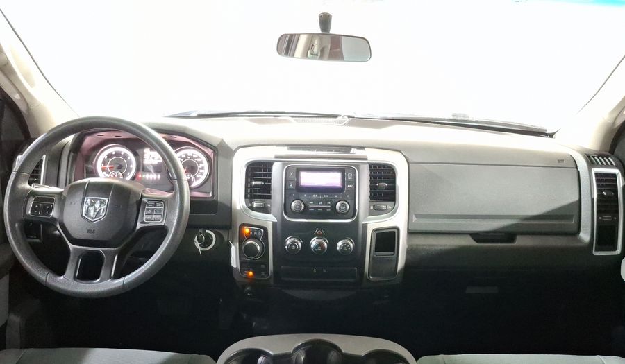 Ram 1500 3.6 CREW CAB SLT TRABAJO 4X2 V6 8 AUTO Pickup 2020