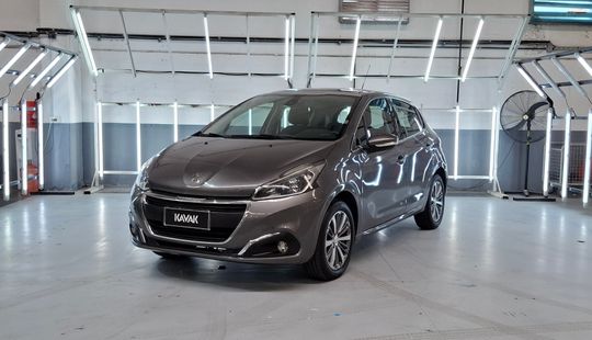 Peugeot • 208