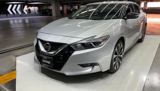 Nissan • Maxima