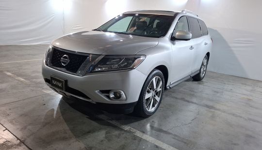 Nissan • Pathfinder